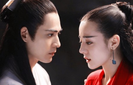 周渝民一家三口看了王心凌演唱会