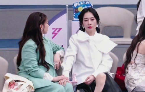 同样是‘听劝’，温峥嵘和阚清子的处理方式有何不同？