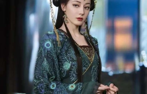 迪丽热巴:从西域走来的璀璨之星