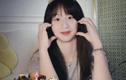 叶一茜晒照为森碟庆生，森碟下巴后缩改善了，网友放下心来了|田雨橙|田亮|寡姐|娱乐|近照