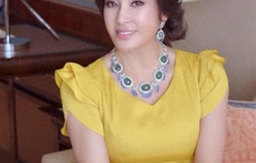 古柯曝刘晓庆没离婚！84岁富豪丈夫容忍她婚内出轨，是因为爱太深