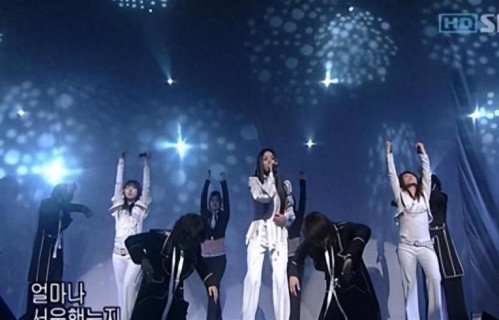 韩国女星红遍全国却穷到吃泡面！宿舍满地蚂蚁、连饭钱都付不起