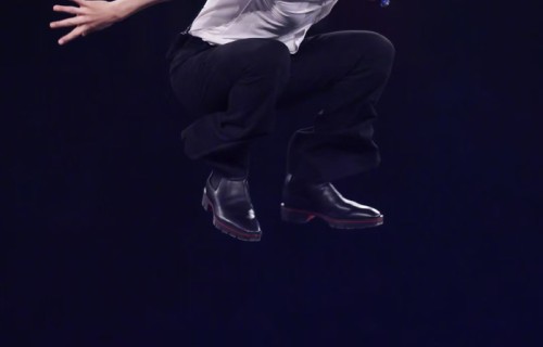 张杰演唱会化身幼教耐心带唱全场默契合唱|大合唱|演唱会现场