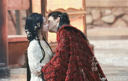 为什么《月鳞绮纪》会出现主演戏份分配不均的争议？