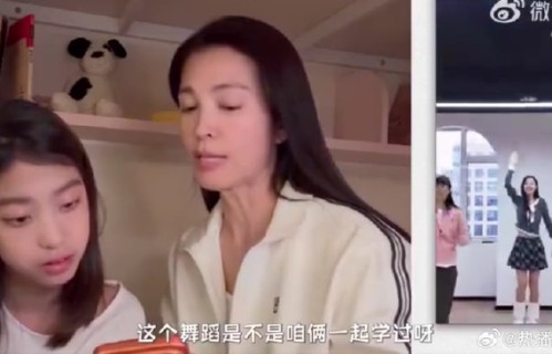 专业舞者管乐现场惊呆：李雪女儿糖豆两三分钟扒完一整支舞
