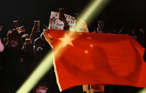 王嘉尔北美巡演刚收工，票价炒得离谱，下一站在哪藏  