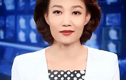 隐婚生子？移民国外？央视主持李梓萌现状曝光，传闻终于真相大白 