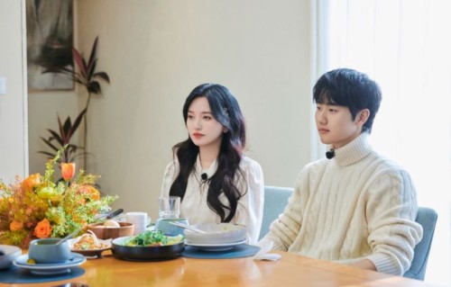 李纯马頔婚后上综艺，《妻子的浪漫旅行2026》明日播出|伊能静|孙丞潇|吕晓彤|金莎|秦昊