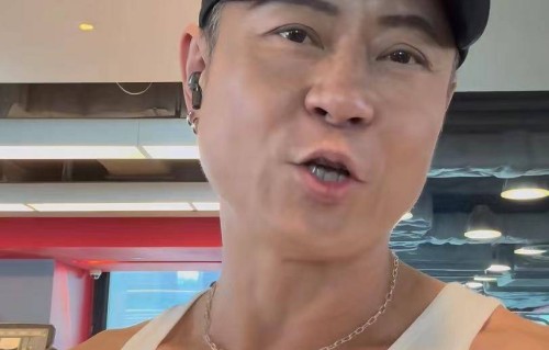 香港知名歌手曝患脑癌经历，癌细胞已扩散，他一直没有放弃治疗