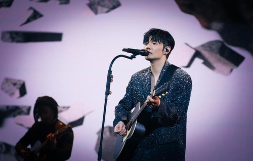 李荣浩的这场演唱会，有调整|模特|曾琦|烟花|明火|太原