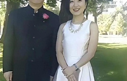 陈丽华长子赵勇与女儿赵紫薇罕见同框，兄妹同框气场太绝