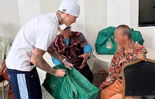 Central Cee 的中文名应该叫“单楚曦”|单依纯|钟楚曦|名字|餐食|字义