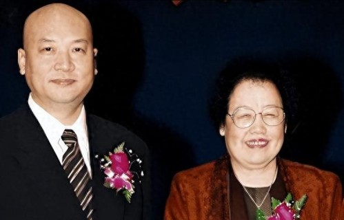 陈丽华百亿遗产早有安排，74岁迟重瑞陪她36年，令人感慨 