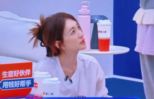 李小冉才知道自己唱歌难听,自嘲“听不出跑调是缺心眼”