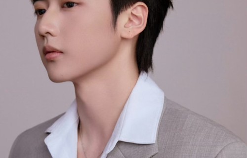 焉栩嘉签约爱奇艺芃奇文化，未来将发力影视综艺