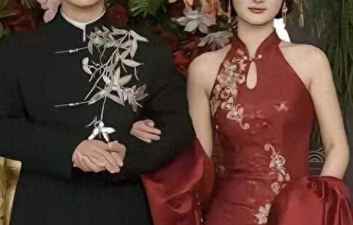 陈亚男与二婚丈夫秀恩爱，男方开通账号粉丝增多，还是留恋网络