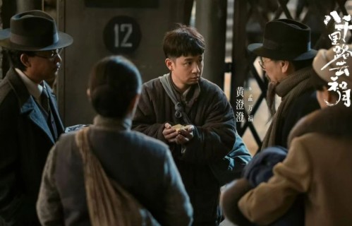 从狗剩“白月光”，到《八千里路云和月》清新阳光，这位小白花未来可期