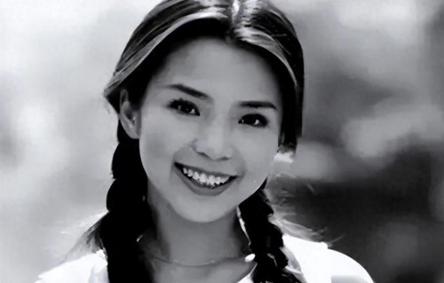 央视知名主持人朱迅：生命终将结束，为何不勇敢面对生命的终点呢