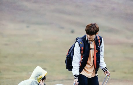 阿拉蕾与村长十年后重逢！13岁亭亭玉立，网友惊叹等比例长大