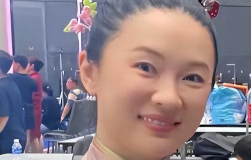 “半隐退”近5年，霍思燕再破天花板，原来她早已走上一条新路