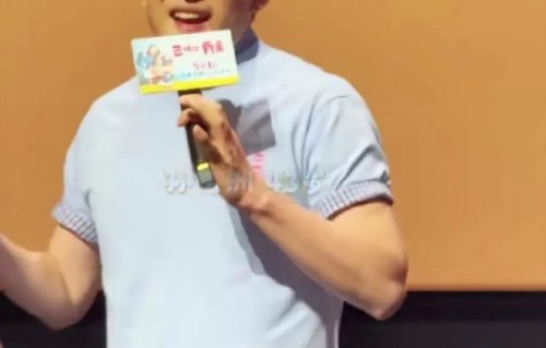 李小冉和孙艺洲这次互动对电影《三心两意》的宣传起到了什么作用？