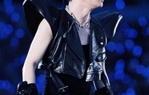 死要面子活受罪，薛之谦晒图自揭伤疤引热议，给年轻人们提了个醒