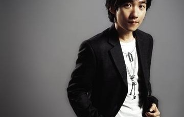 阿牛[马来西亚男歌手、演员、导演]