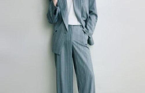 张凌赫提到的“下次带大家去海边”承诺具体是指什么活动？|百丽（Belle）|粉丝|情感|偶像|小核桃