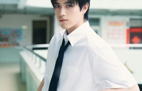 陈飞宇庆祝26岁生日