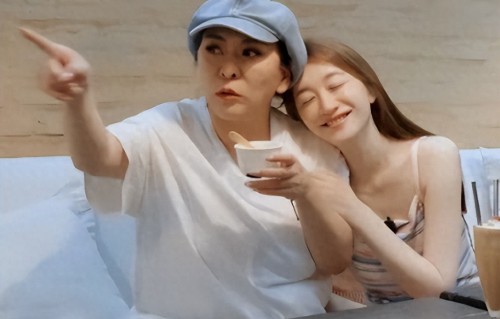 向太不忍了！两招给李小冉出了口恶气，当众怼刘晓庆终于真相大白 