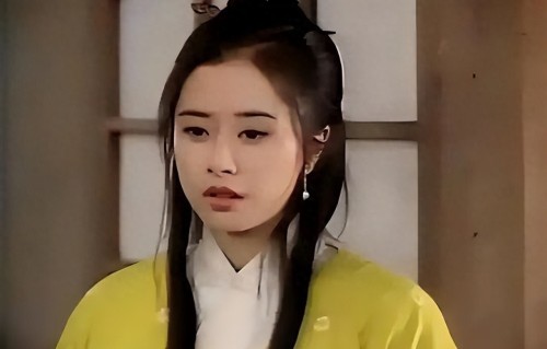 50岁何美钿近况曝光！吴彦祖曾为她痴迷，如今很美却还是单身 