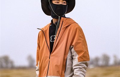 《种地吧2》开启沙漠种树副本 十个勤天体验真实治沙生活-焦点-中华娱乐网-全球华人综合娱乐网站|节目|公益|郁金香|植树|鱼塘