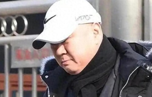 郭冬临现状：住北京老房子，身形消瘦、脸颊凹陷，59岁却无儿无女