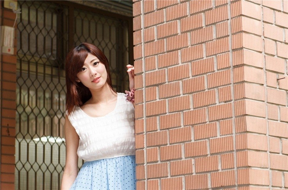 43岁女星金莎嫁给小自己17岁的男友，曾称对方是自己的人生礼物|十八岁的天空|孙丞潇|求婚|两人|爱我