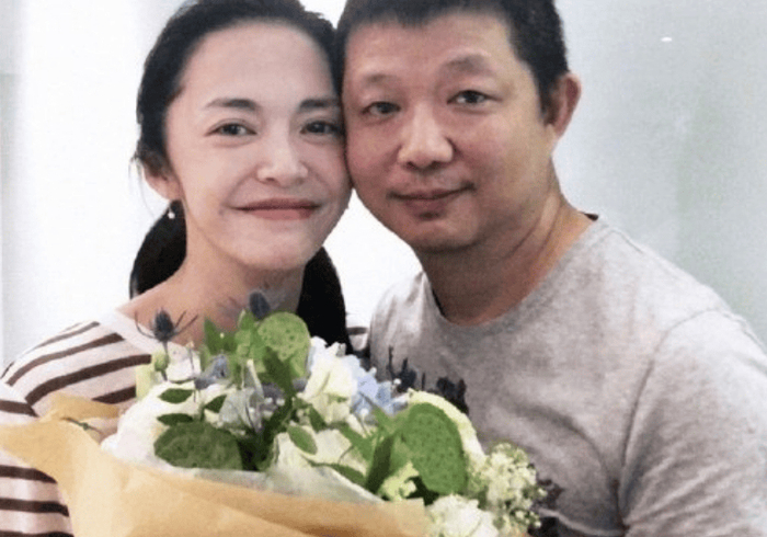 之前姚晨官宣离婚的时候，不少网友都担心两个孩子的状态会受影响。从这次晒出的日常能看出来，姚晨和曹郁虽然分开，但对孩子的陪伴没打折扣，小茉莉该上课上课，该玩就玩，性格依旧开朗。其实公众对明星私人生活的关注，大多还是放在孩子身上，这次姚晨主动晒动态，也算是给关心的人吃了定心丸。大家都感慨小茉莉长得像妈妈，又优秀又开朗，也祝福小姑娘能继续顺着自己的爱好，健康开心长大。